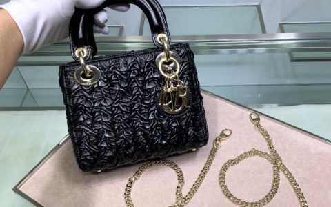 Dior迪奥  M0505 Lady Dior 三格波浪裂纹包手提包