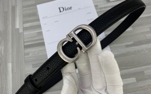 Dior迪奥  2.0 cm  荔枝纹皮底搭配经典CD扣头腰带