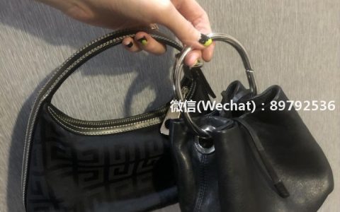 今日推荐  vintage prada/givenchy mini bag